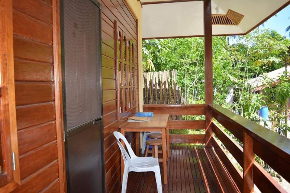 Nellie'S Tourist Inn- Port Barton San Vicente (Palawan) Exterior foto